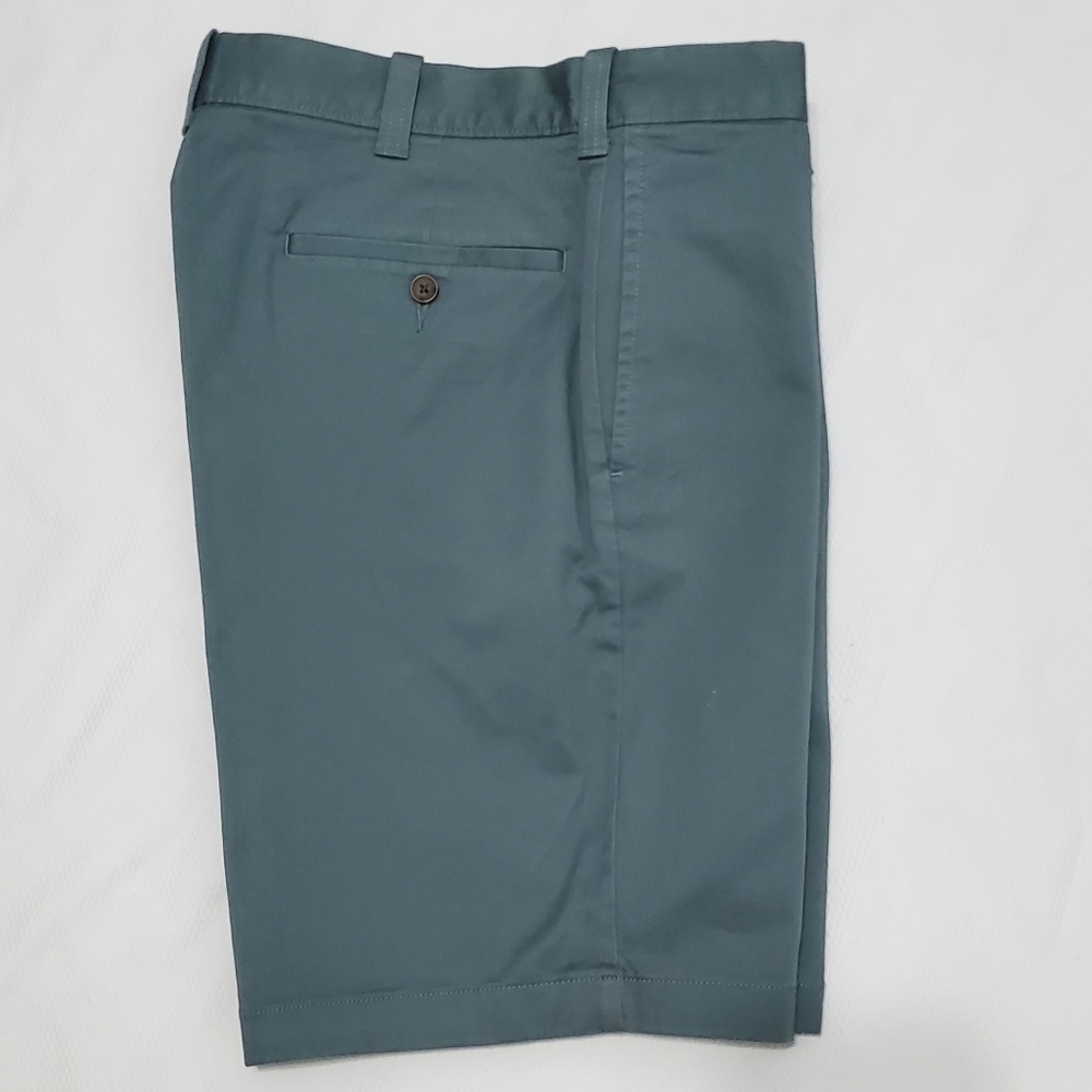J. Crew Flex Chino Shorts 9"  Moss Green 32 Waist NEW